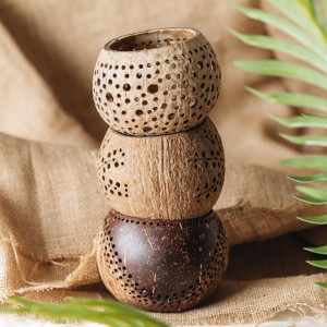 COCONUT CANDLE HOLDER